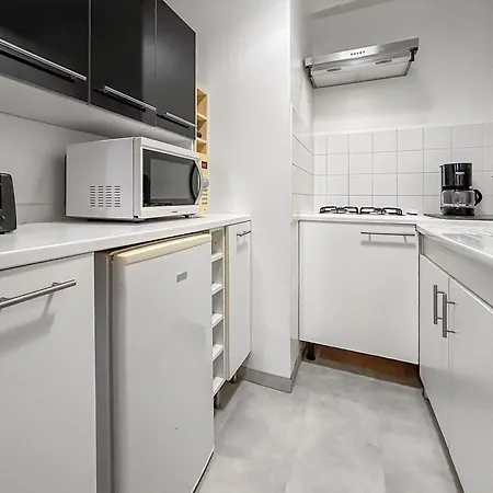 T2 Lumineux Centre Apartment *